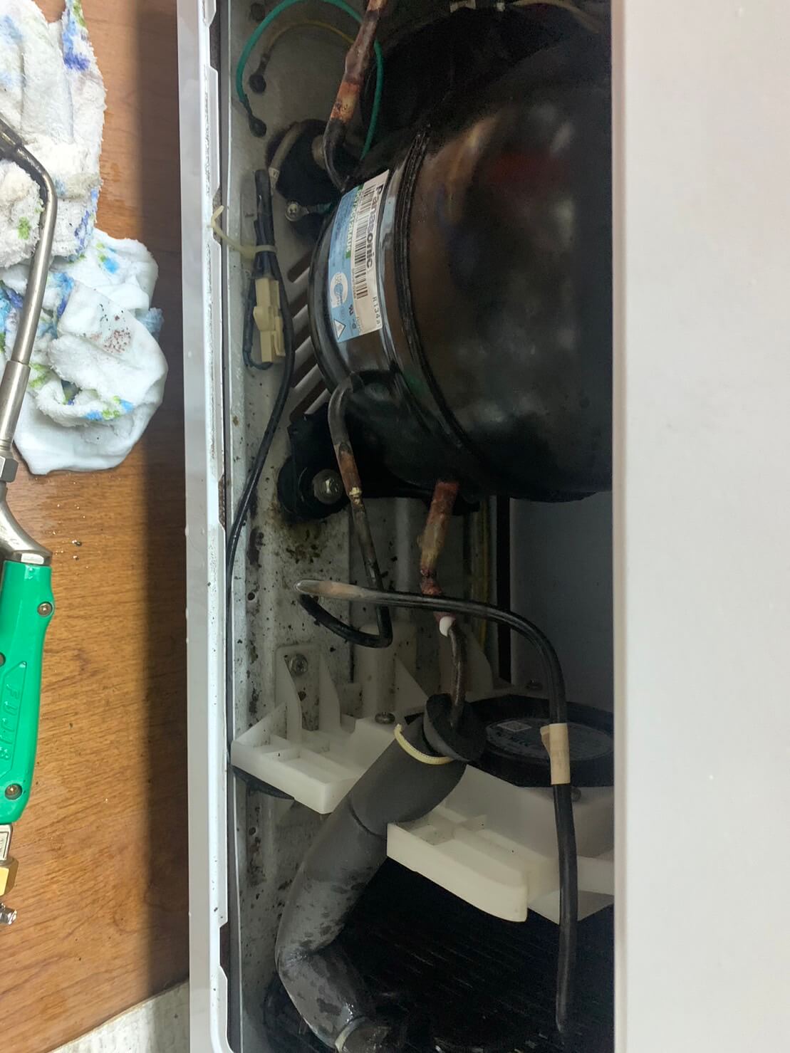 [立刻修案例]許先生店裡冰櫃壞掉需要維修的第3張圖片